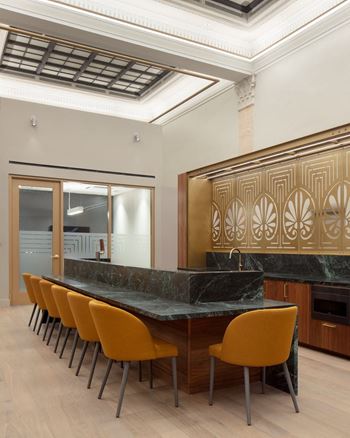 Lobby lounge